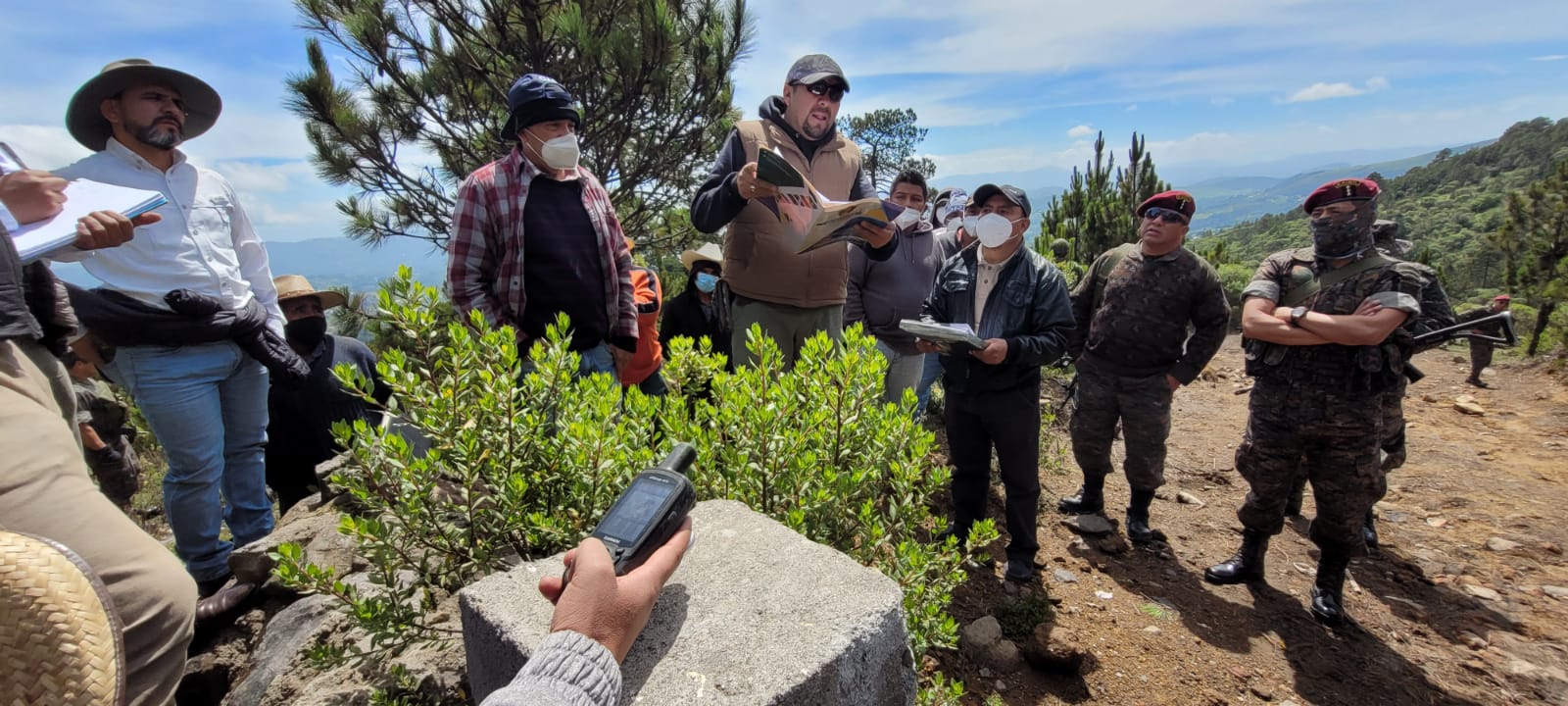 Realizan reconocimiento de límite territorial entre Tajumulco e Ixchiguán