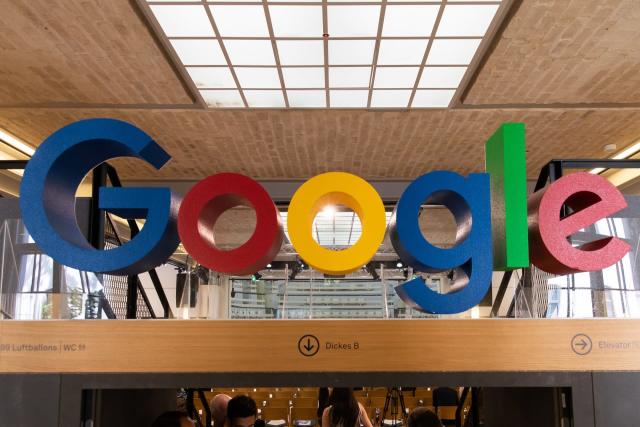 Google asegura que protege los datos de los menores que acceden a internet