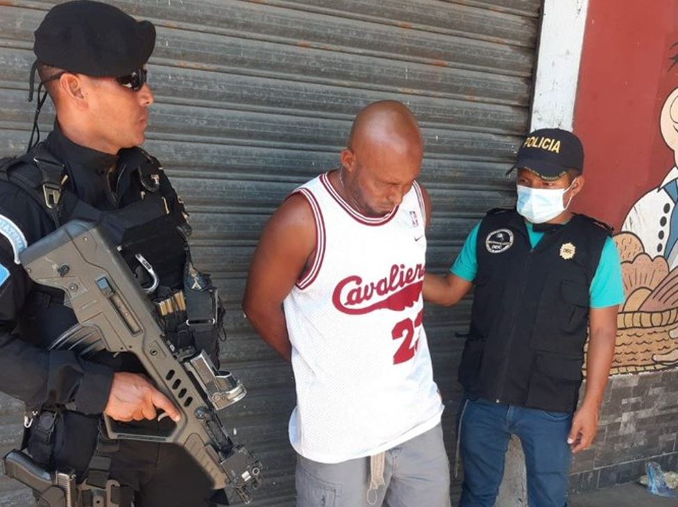 Van 80 salvadoreños expulsados del país por diferentes delitos