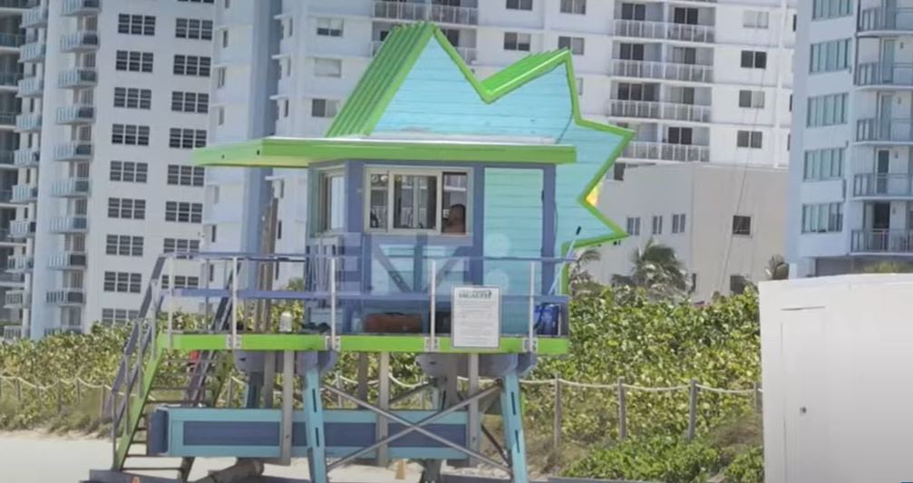 Treinta años de Andrew: las icónicas casetas que cambiaron la playa de Miami