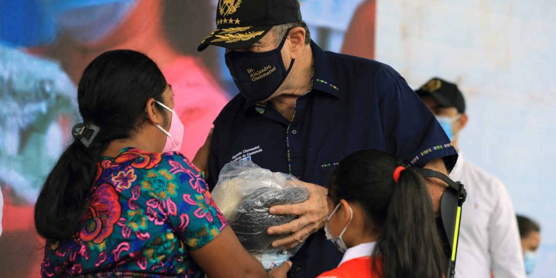 Gobierno ha invertido más de 2 mil millones de quetzales en alimentación escolar