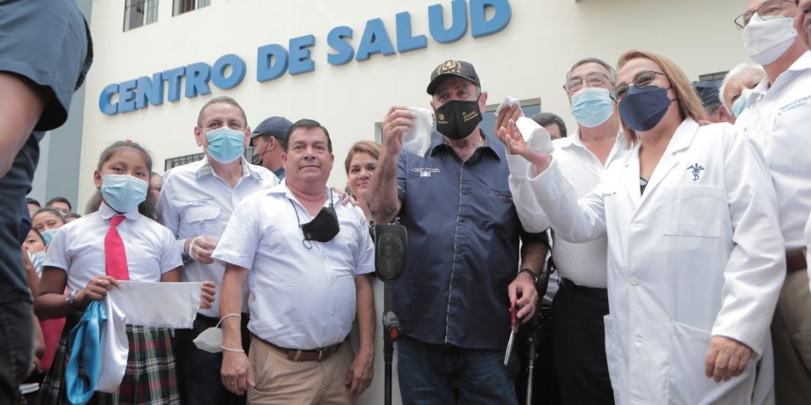 Gobierno impulsa mejoramiento de 110 puestos y centros de Salud