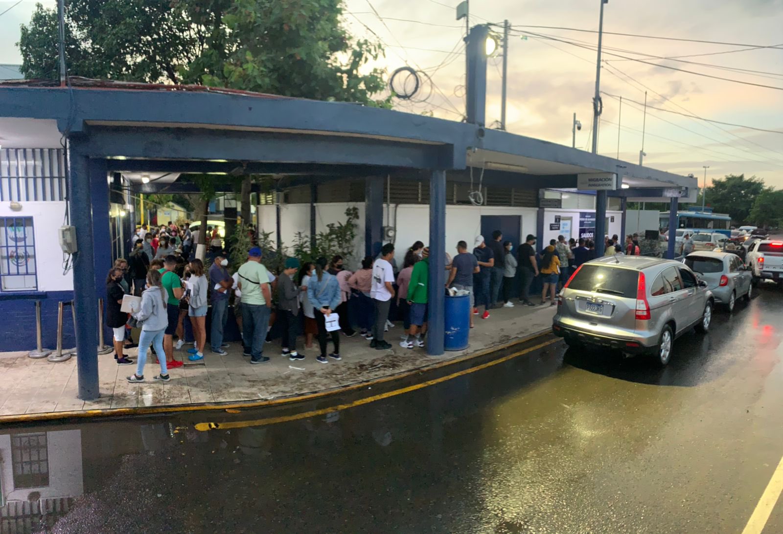 Más de 30 mil salvadoreños han ingresado al país por fiestas agostinas