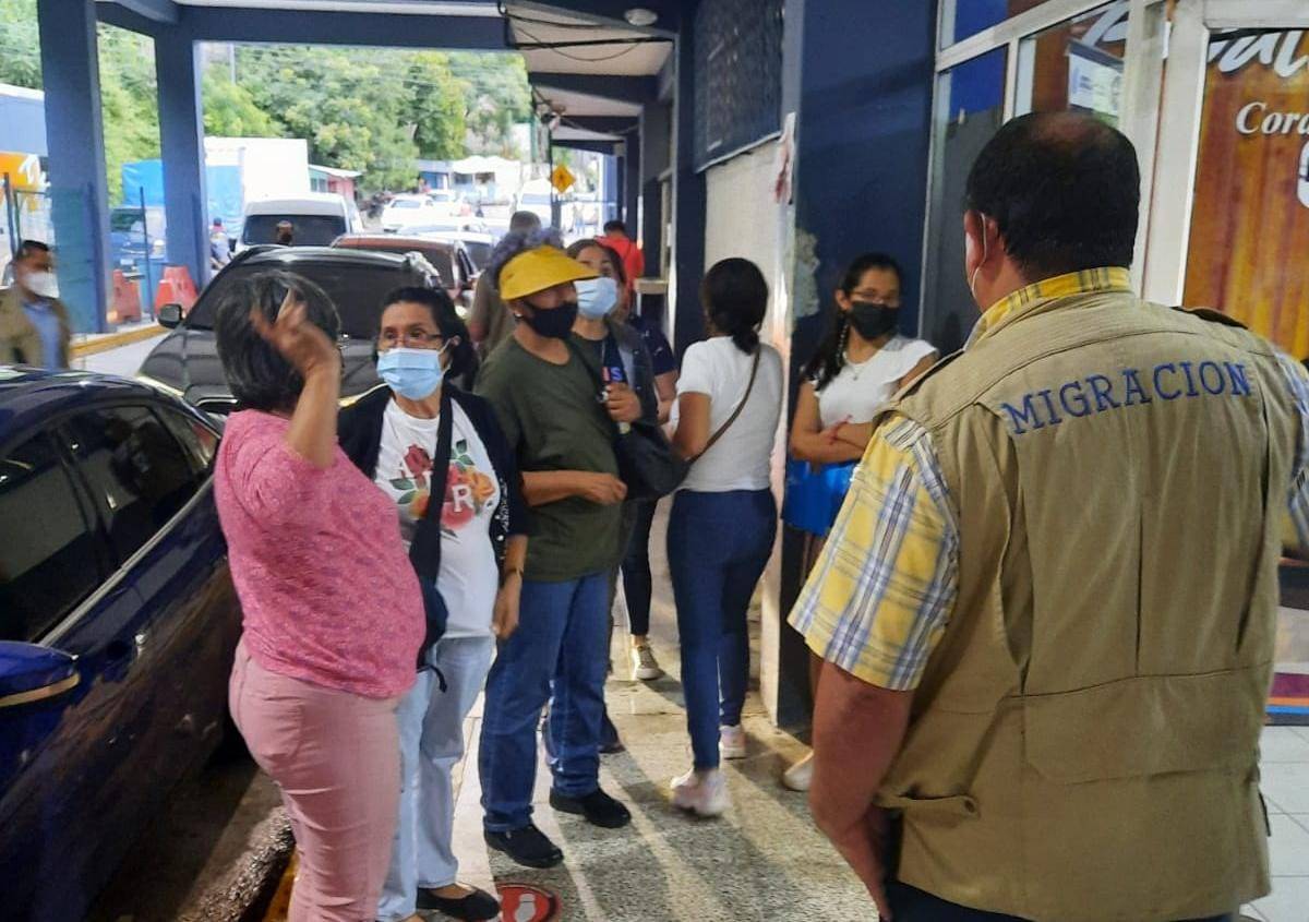 Fiestas agostinas: Más de 54 mil salvadoreños ingresaron al país