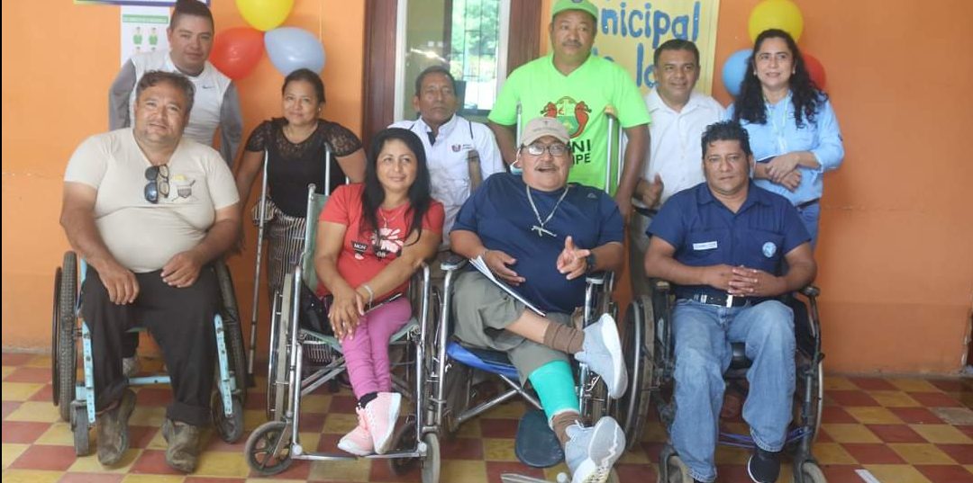 Oficina municipal de discapacidad coadyuva al desarrollo social en Champerico