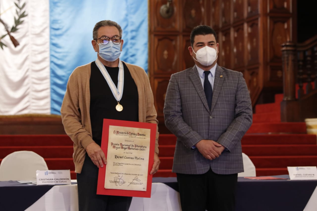 Rafael Cuevas Molina, ganador del Premio Nacional de Literatura en 2021.