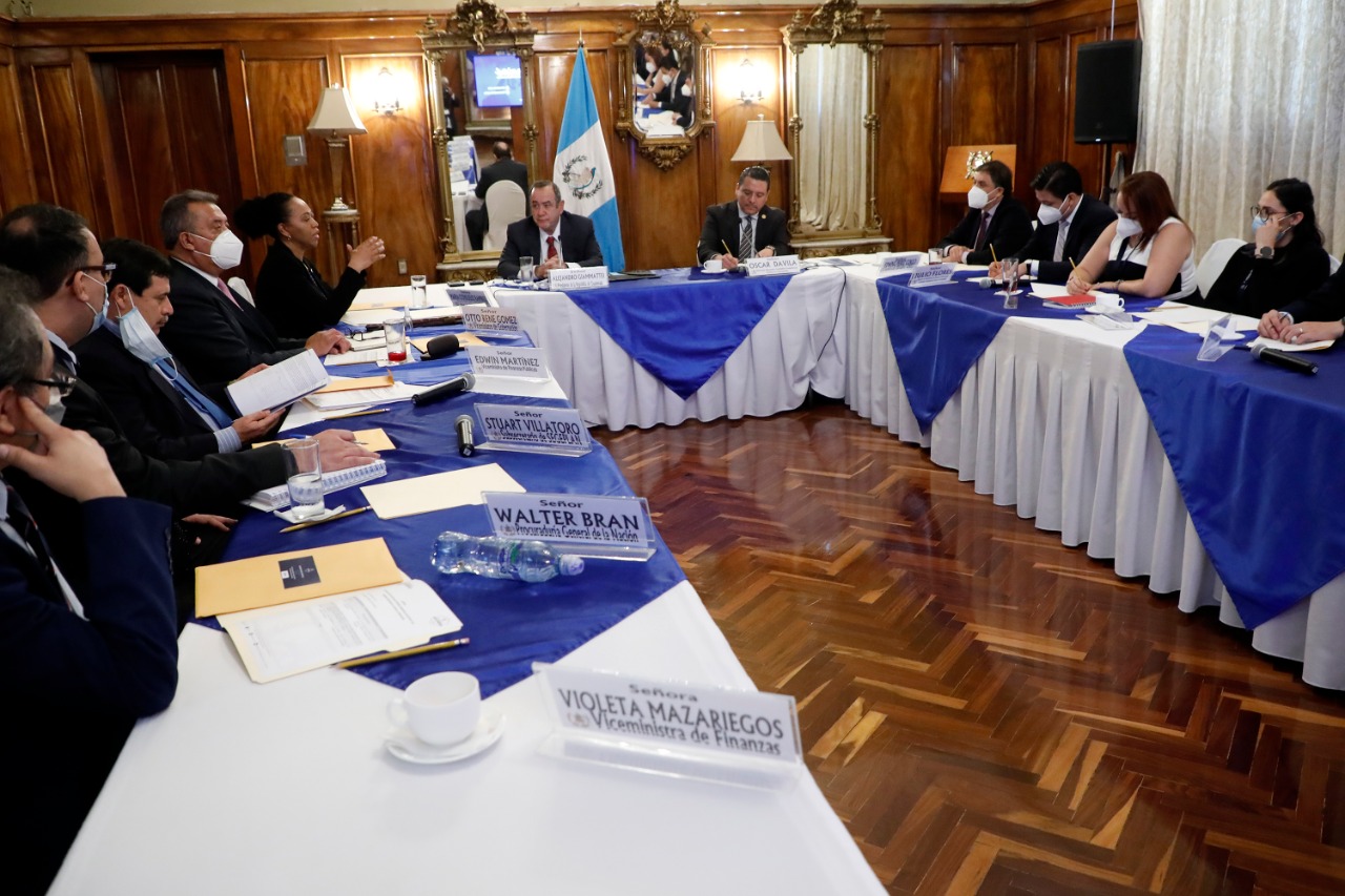 La entrega del segundo informe trimestral de a CPCC del 2022, se efectuó en Casa Presidencial.