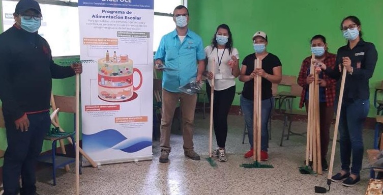 MAGA asesora a comunitarios para creación de huertos familiares