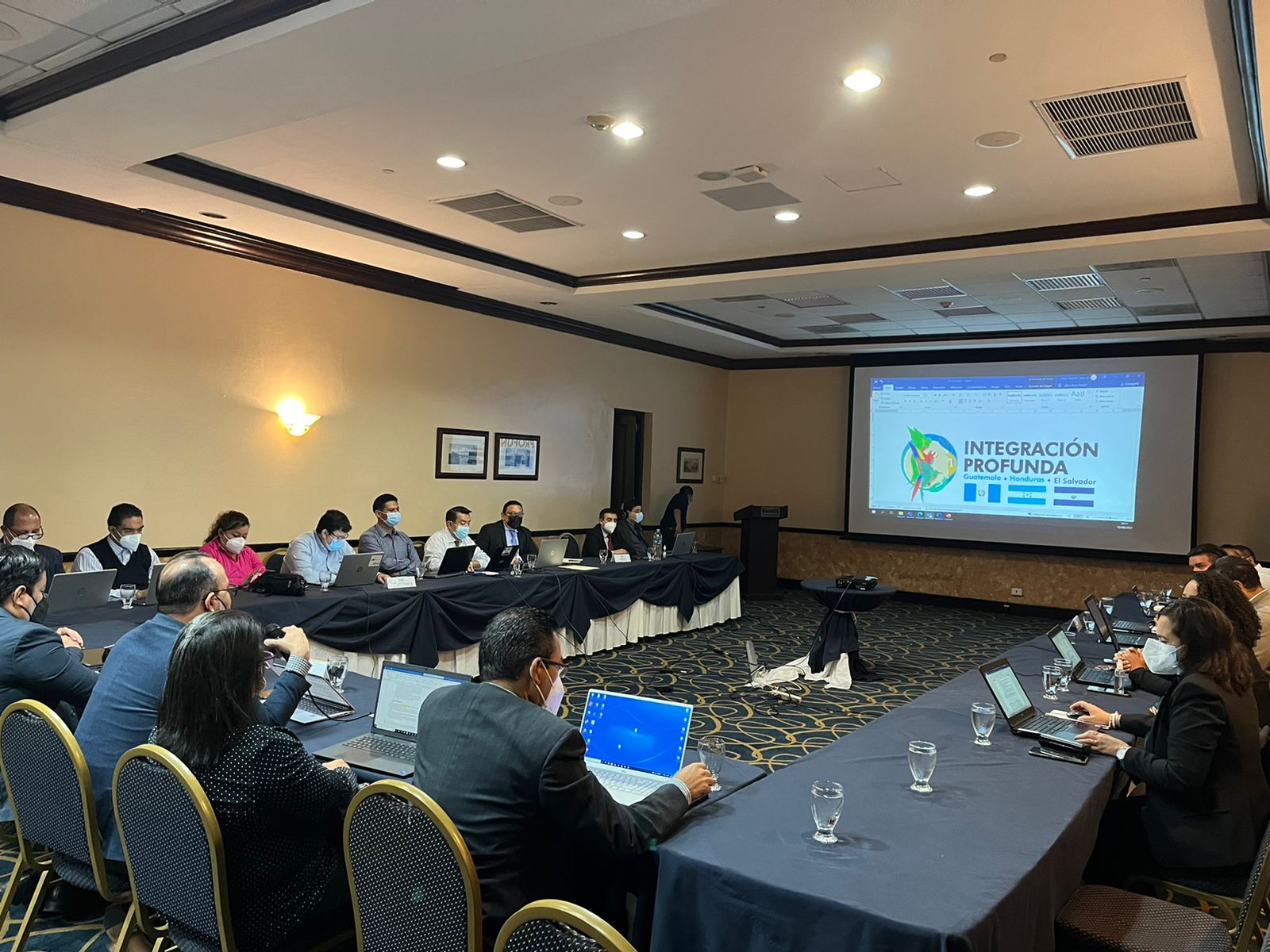 Avanzan rondas de negociaciones para integración profunda entre Guatemala, El Salvador y Honduras