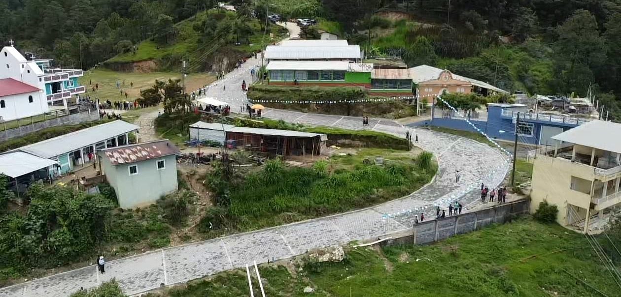 Vecinos de Xepepén se movilizan en mejores condiciones