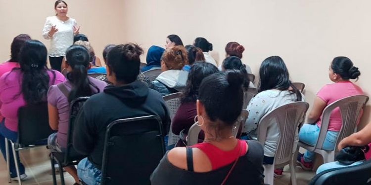 Resaltan la importancia de prevenir la violencia contra la mujer