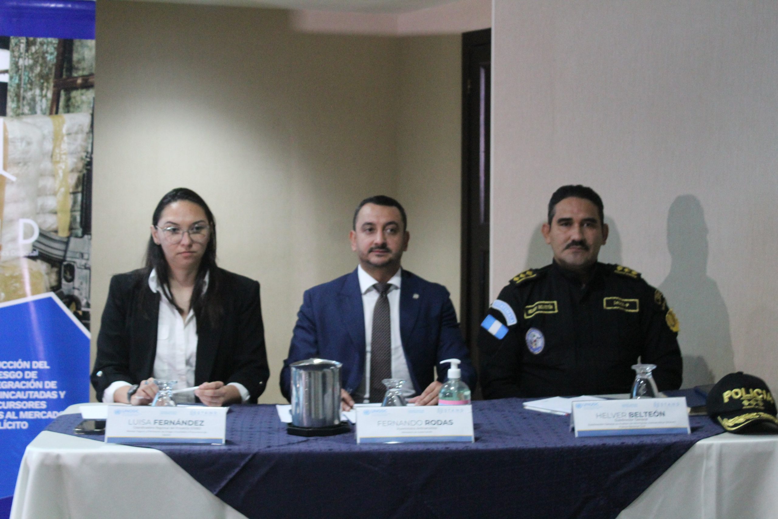 Capacitan a personal en manejo de drogas y sustancias químicas