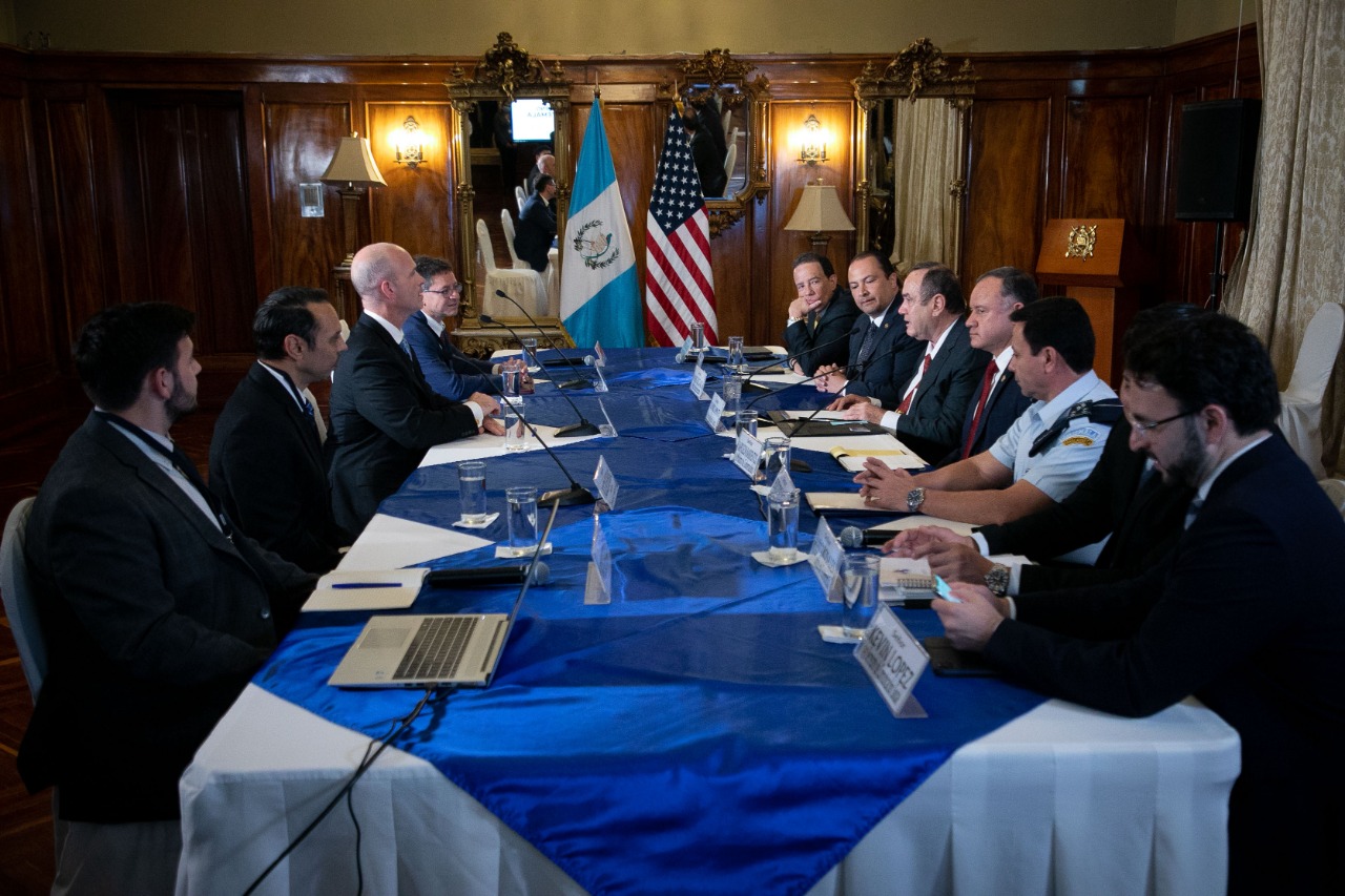 Presidente recibe a delegación de la Fundación Heritage