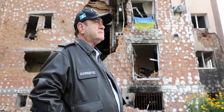 Presidente Giammattei, único líder regional que ha visitado Ucrania