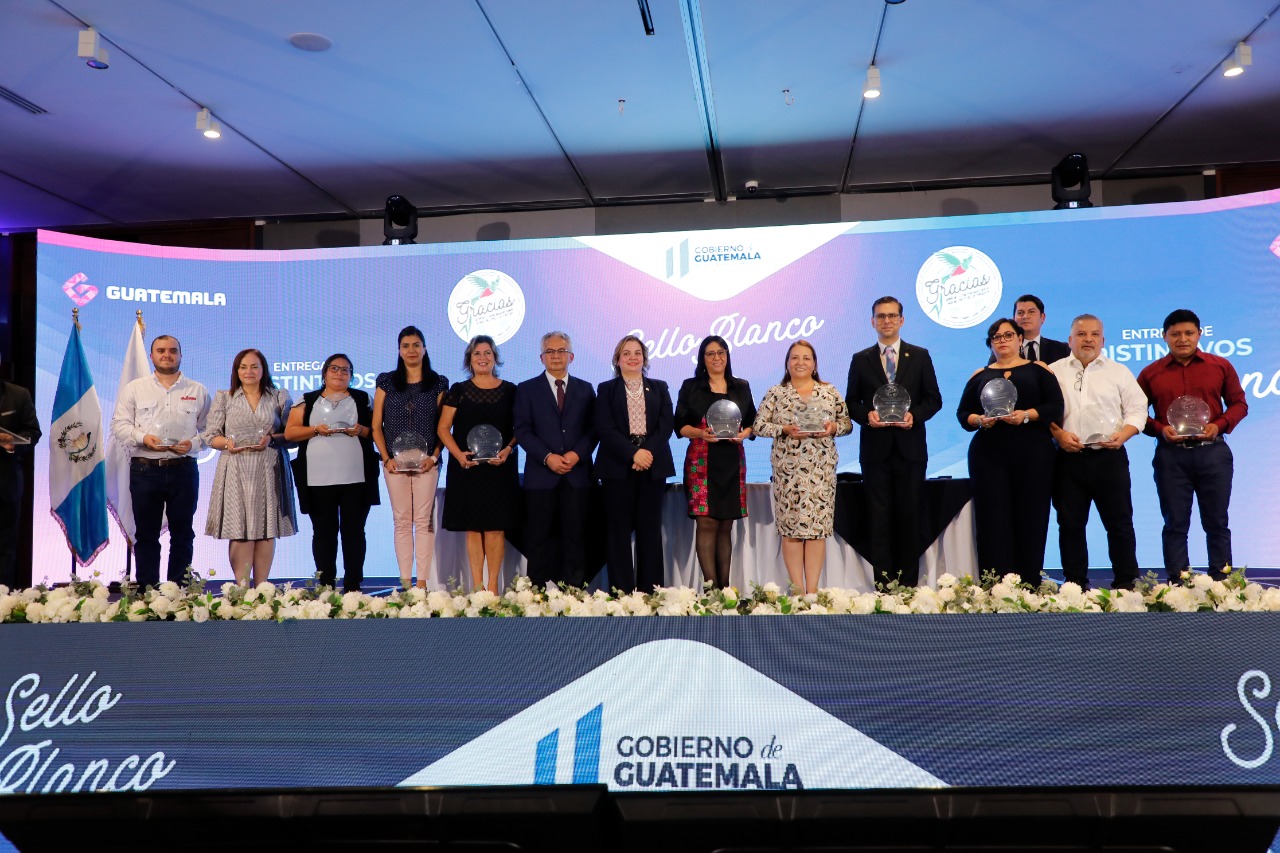 Sello Blanco: Entregan distintivos a 37 emprendedores guatemaltecos