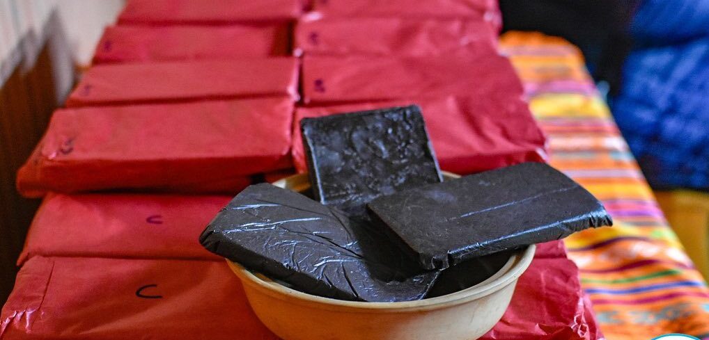 Vecinas de Cantel se capacitan en la producción de chocolate artesanal