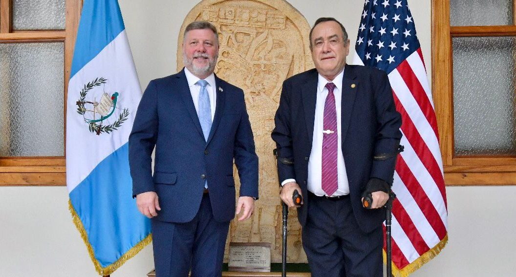 Delegación estadounidense conoce detalles del programa Guatemala no se Detiene