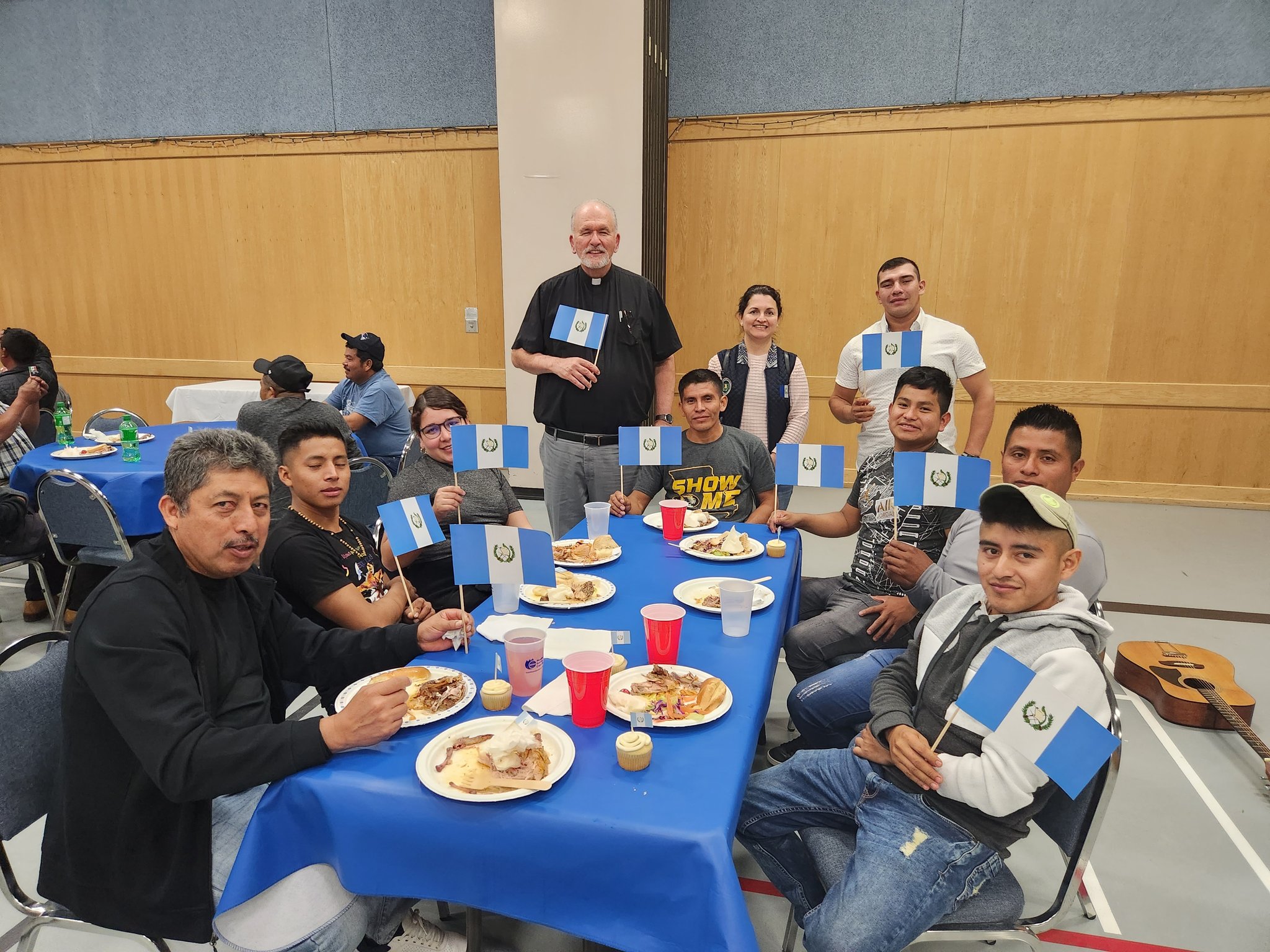 Guatemaltecos en Vancouver celebran la independencia