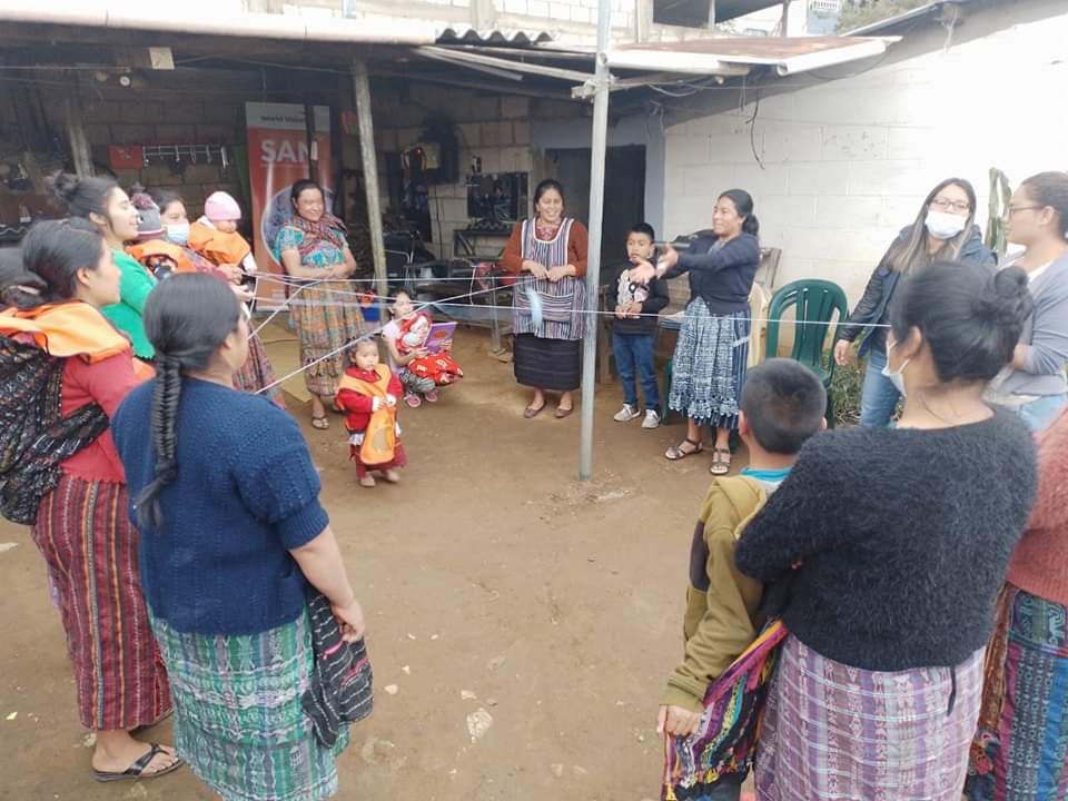Imparten taller educativo sobre seguridad alimentaria y nutricional