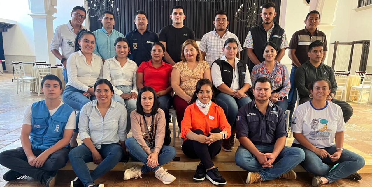 MARN refuerza capacidades de comunas en la gestión integral de residuos