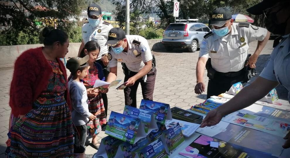 PNC socializa medios para la prevención y denuncia del delito en San Cristóbal Totonicapán