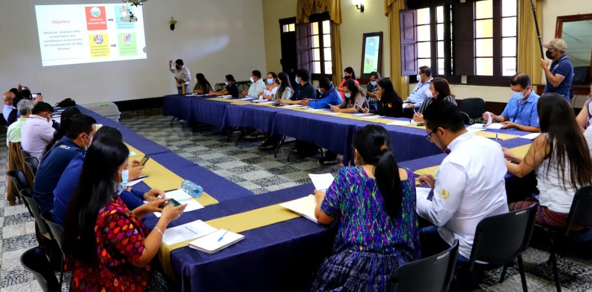 Encuentro busca fortalecer cooperación y alianzas para el desarrollo de Alta Verapaz