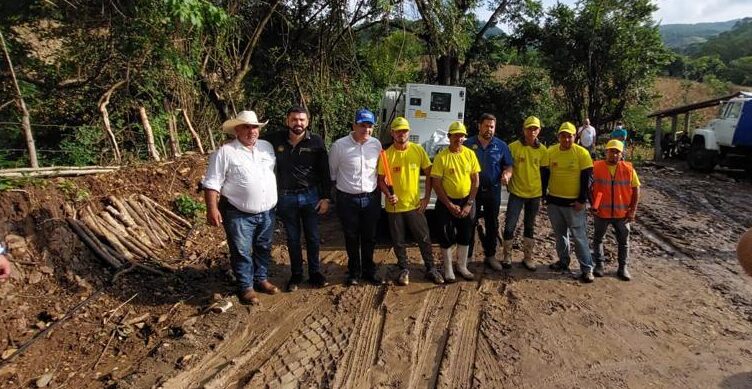Ministerio de Comunicaciones comienza mejoramiento de tramo en San José La Arada