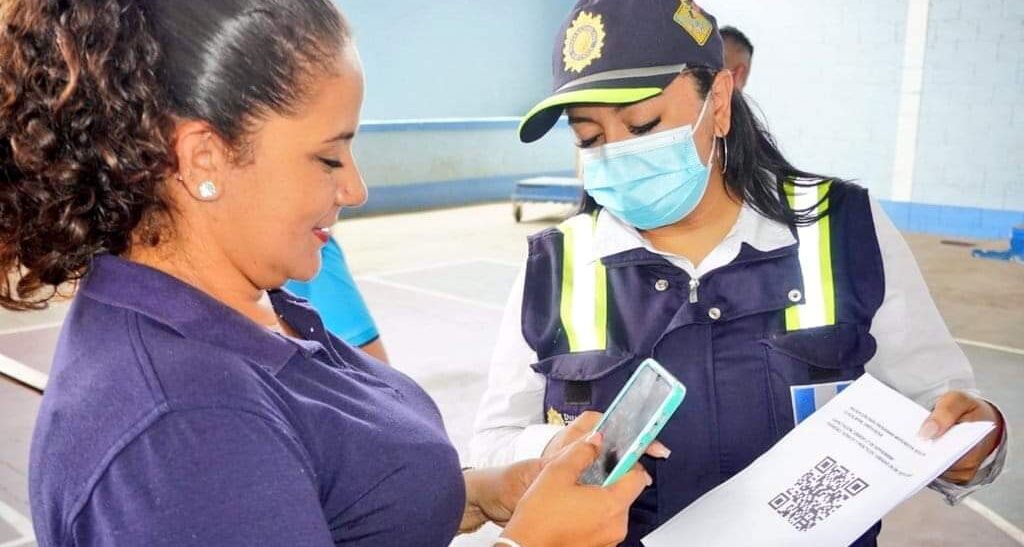 Departamento de Tránsito lleva proyecto Motorista Segura a Guazacapán