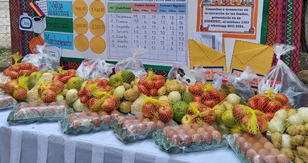 Autoridades y padres de familia destacan beneficios de la alimentación escolar
