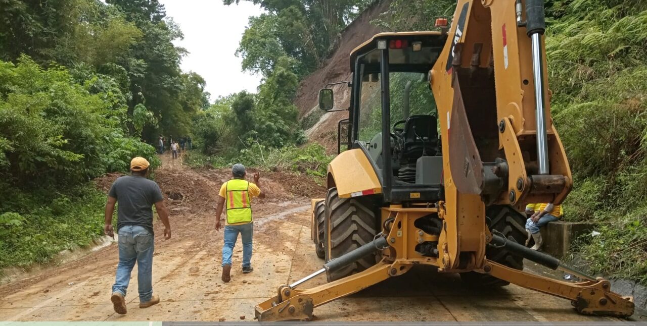Gobierno atiende incidentes causados por las lluvias en Suchitepéquez