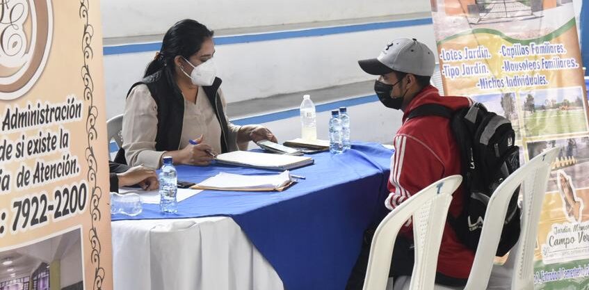 Feria brinda más oportunidades de trabajo digno a jalapanecos