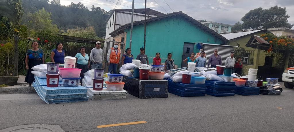 Conred lleva ayuda humanitaria a familias afectadas por lluvias en Huehuetenango