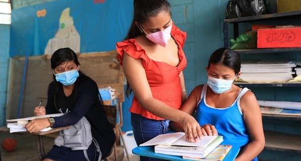 Proyectos de alfabetización alcanzan a más de 4 mil izabalenses