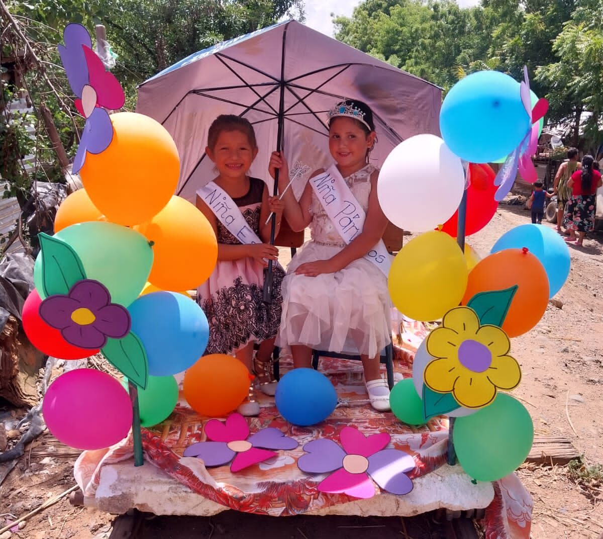 Alumnos de Zacapa celebraron independencia nacional con “pushcarros”