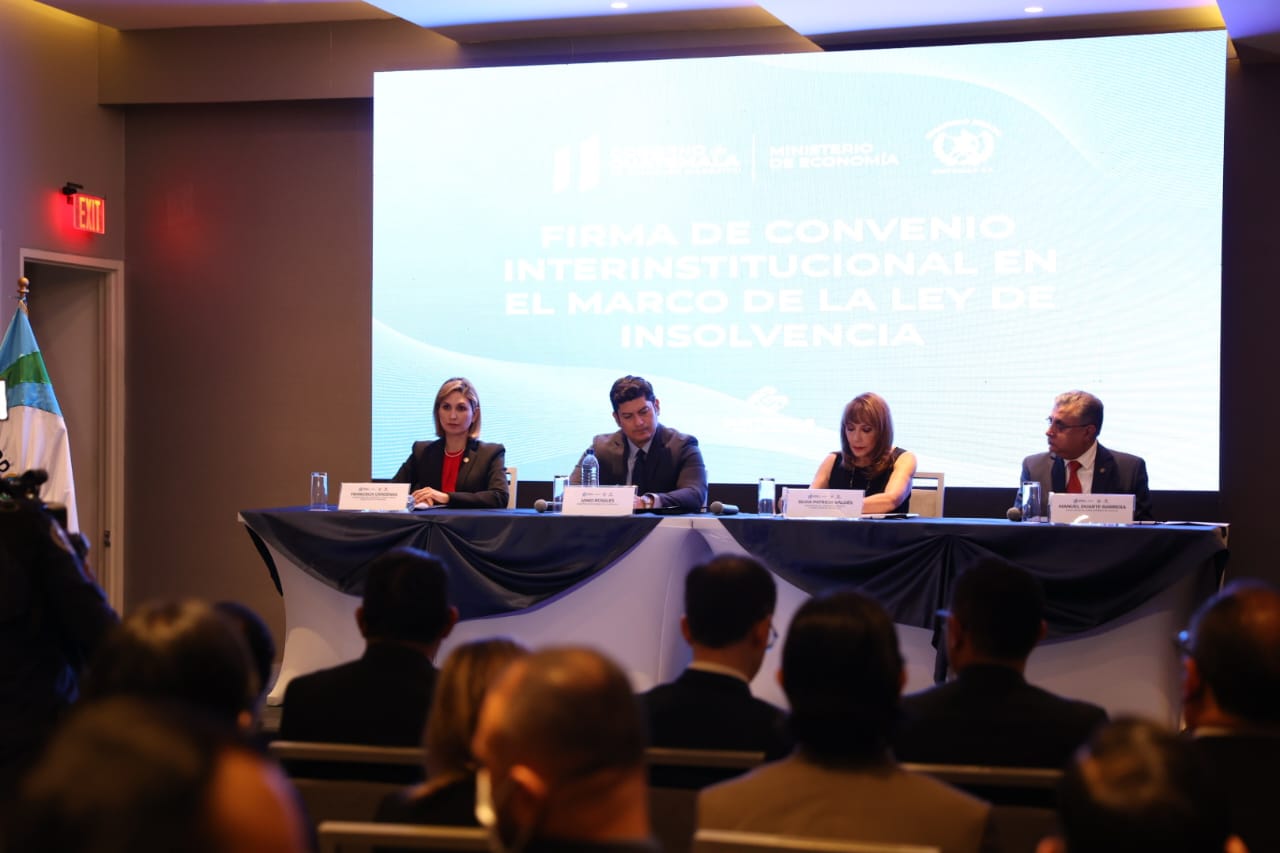 Firman convenio para robustecer aplicación de Ley de Insolvencia