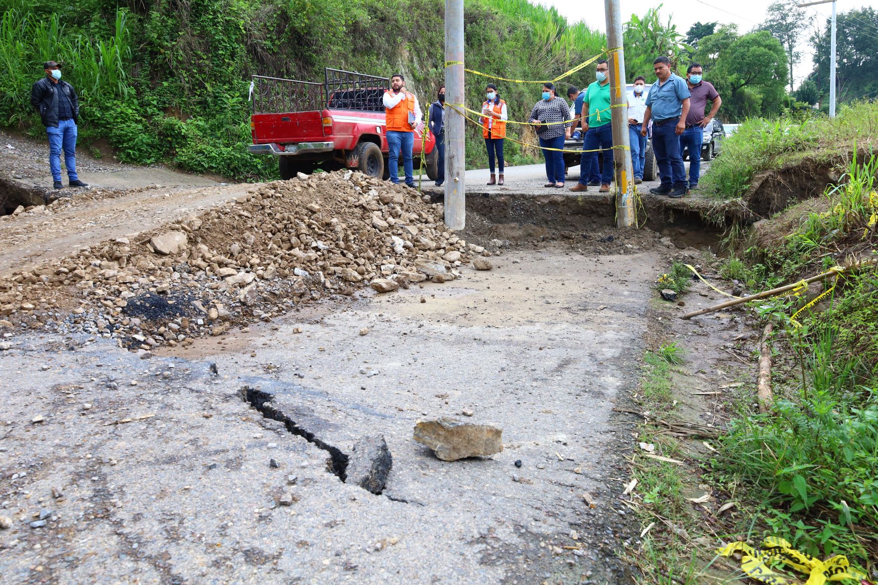 CIV evalúa daños reportados en tramo carretero y viviendas de Palencia