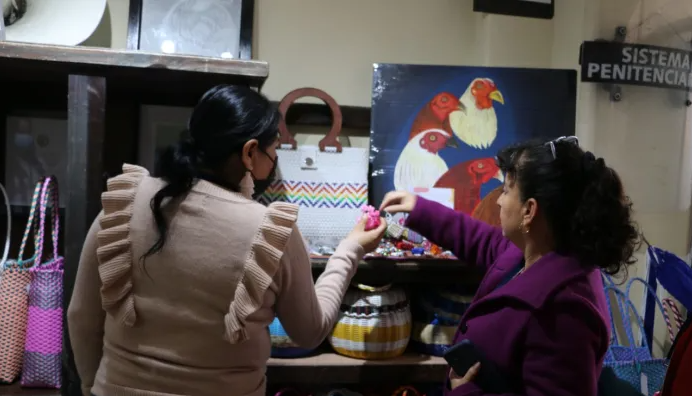 Inauguran tienda en apoyo a la reinserción laboral de privados de libertad