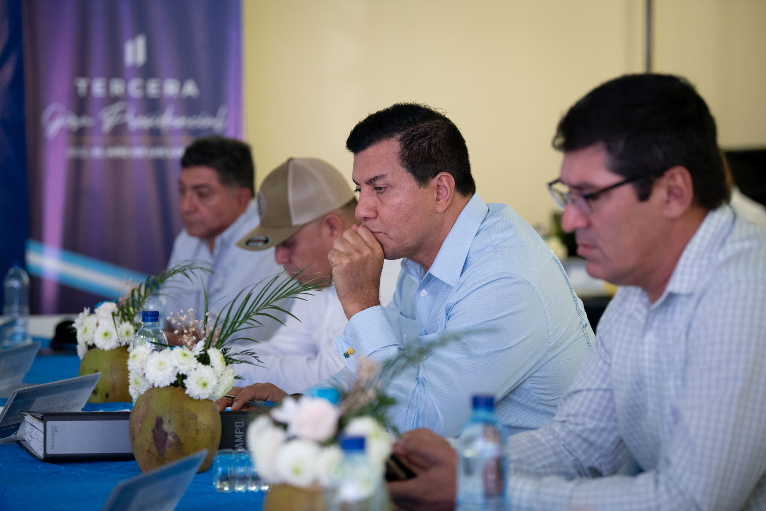 Jefes ediles de Izabal dan seguimiento a solicitudes y compromisos presidenciales