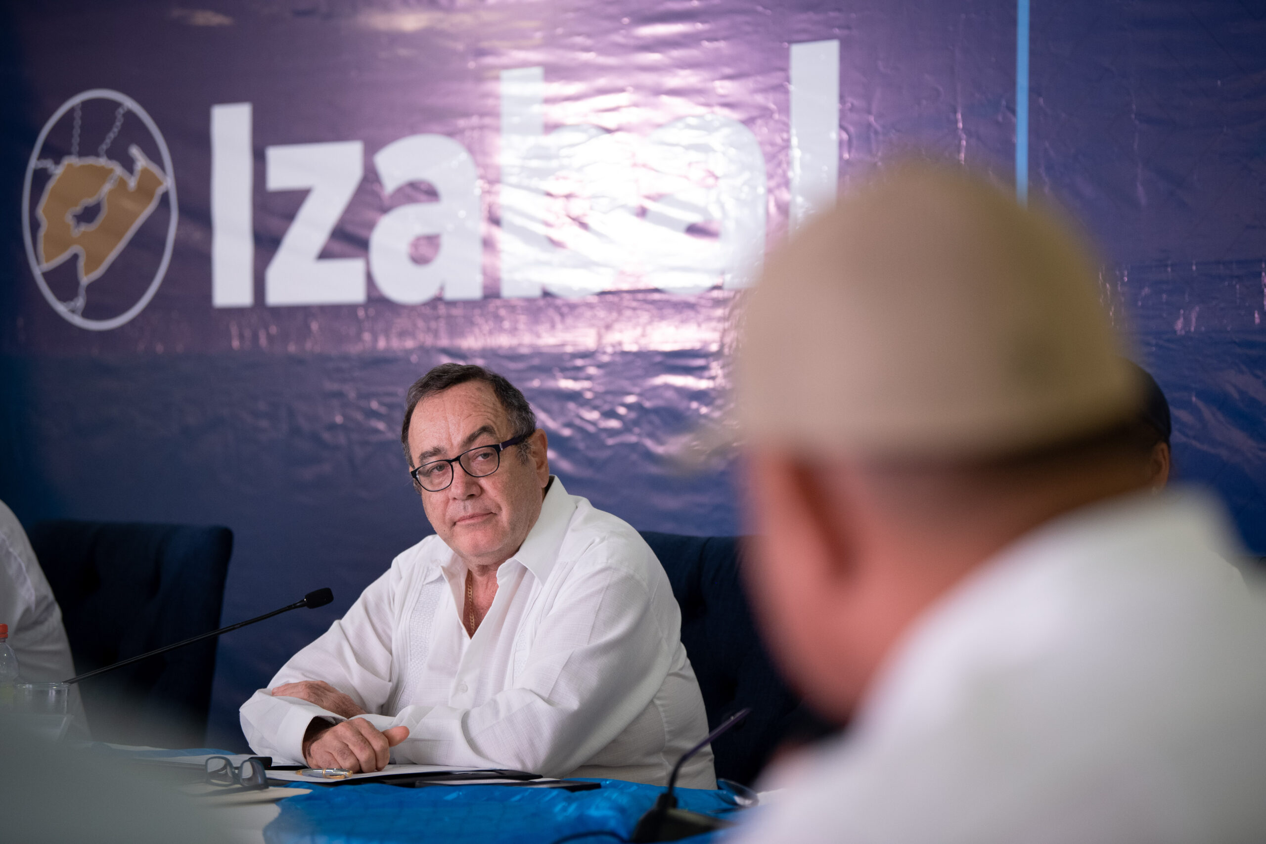 Presidente Giammattei reafirma compromiso de impulsar proyectos para Izabal