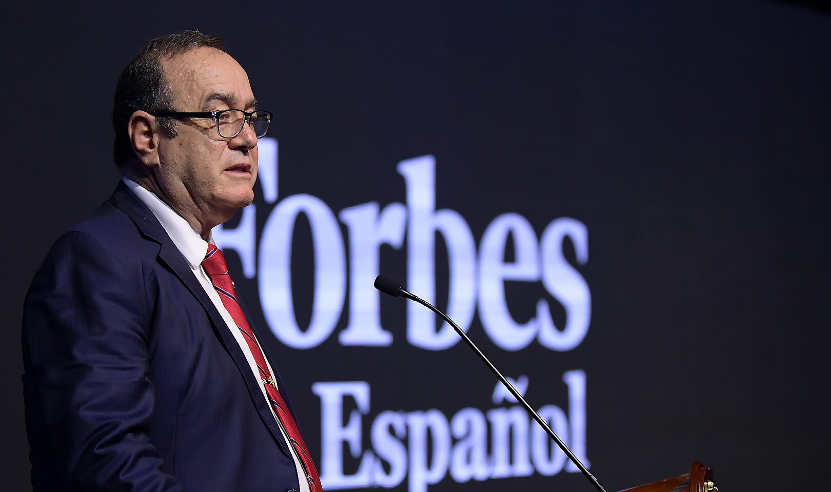 “Guatemala es el destino ideal para inversiones”, remarca presidente Giammattei