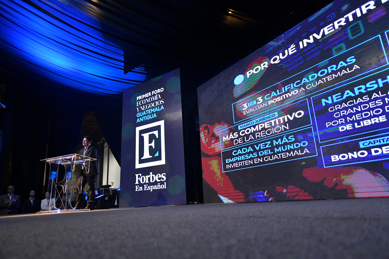 Remarcan política macroeconómica del país y clima para la generación de inversiones