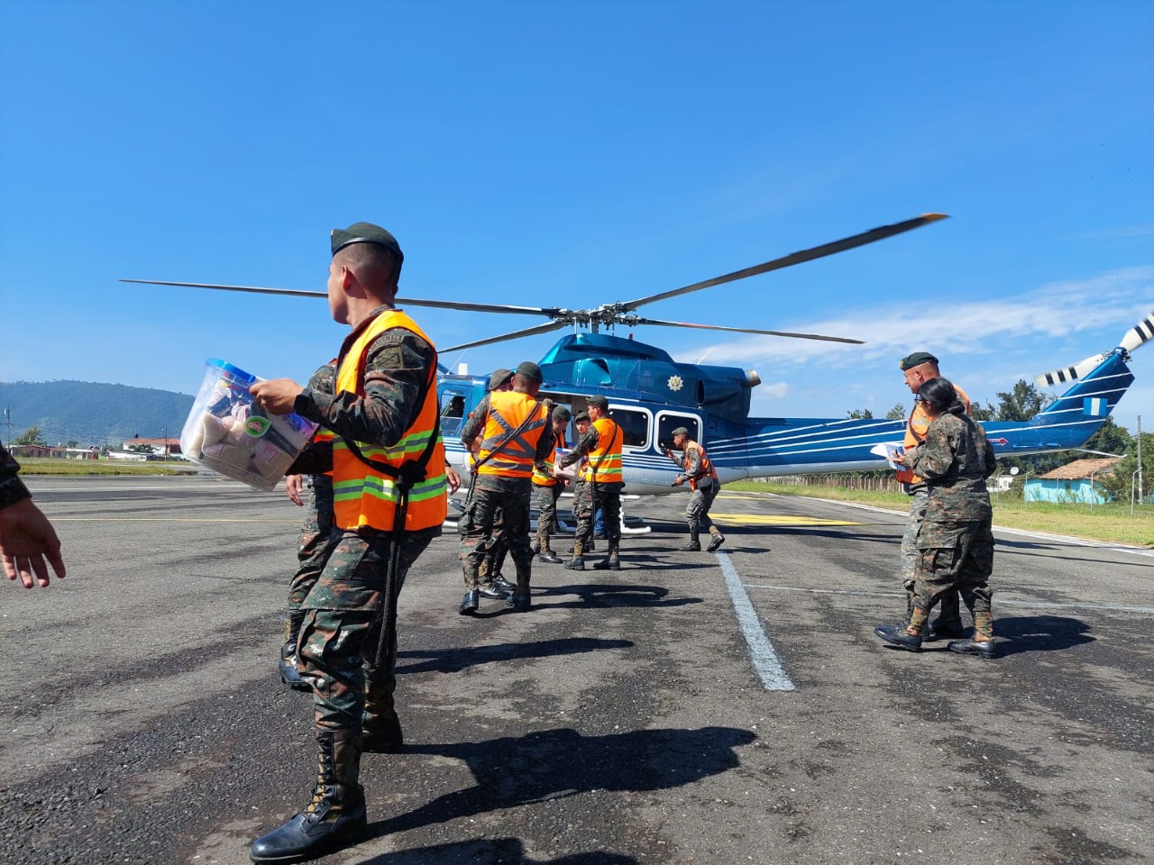 Realizan más de 300 operaciones de reconocimiento y traslado de ayuda humanitaria