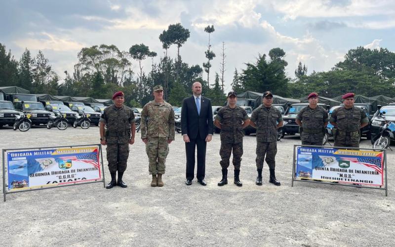 Estados Unidos dona 95 vehículos al Ejército de Guatemala