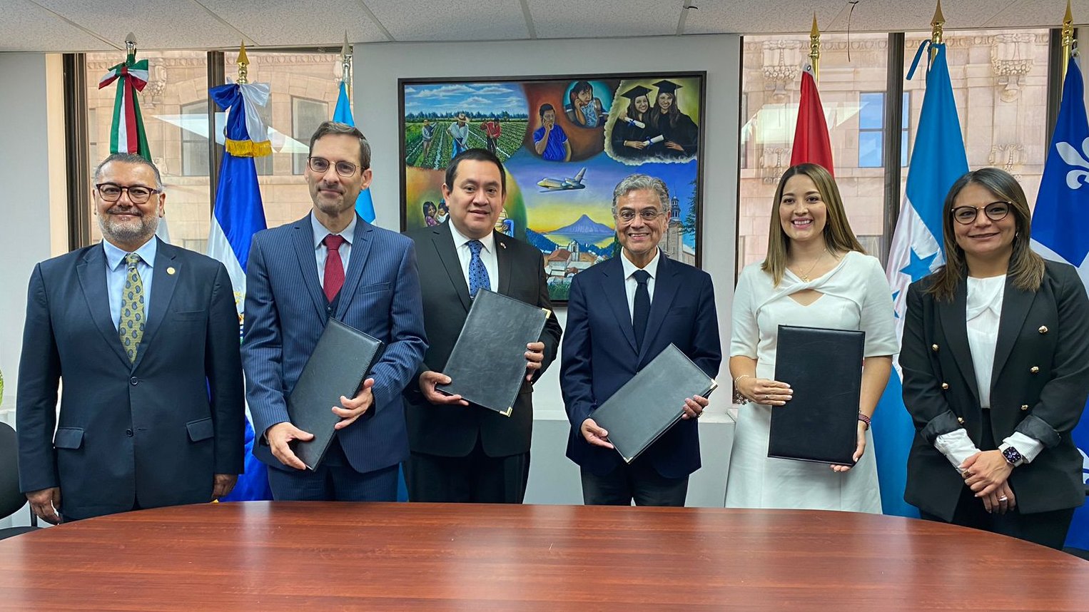 Unen esfuerzos para la protección consular a favor de trabajadores temporales en Canadá