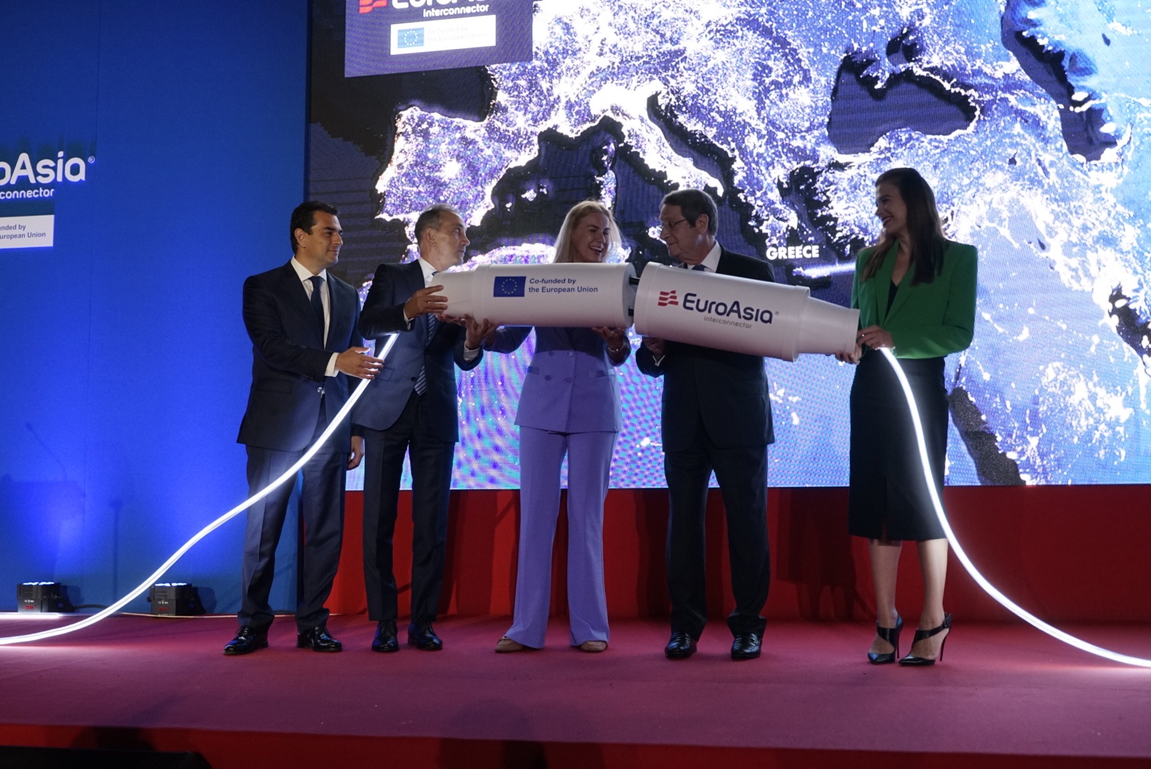 Comienzan obras del cable submarino eléctrico entre Israel, Chipre y Grecia