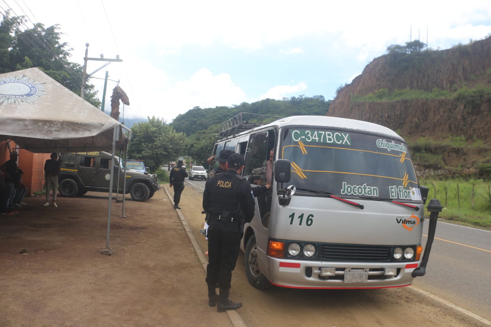 Mantienen operativos de seguridad en el territorio nacional.
