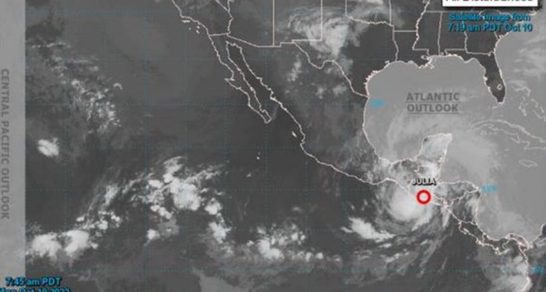 Julia se convierte en depresión tropical y actualizan su paso por el territorio nacional
