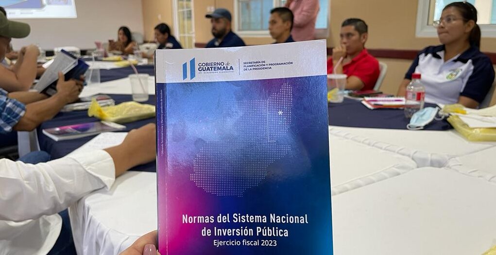 Direcciones de planificación se capacitan en normas de inversión pública