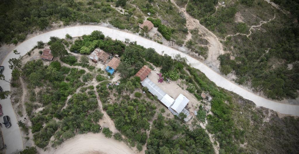 Gobierno entrega mejoramiento de camino rural en Santa Lucía La Reforma