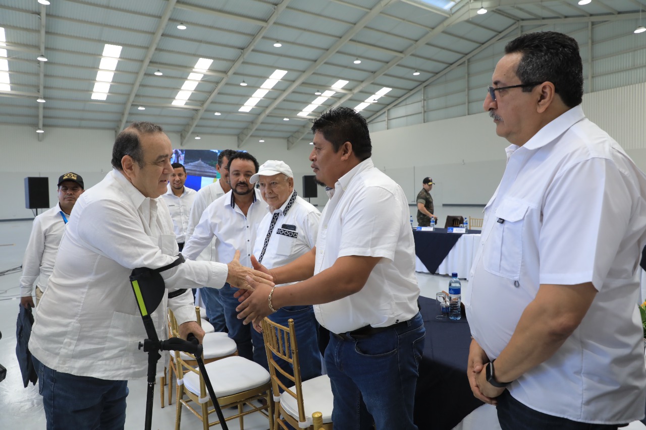 Alcaldes de Petén agradecen seguimiento a compromisos presidenciales